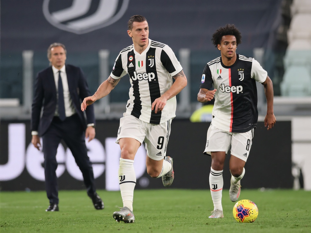 “钱多多再惹争议？法媒：巴黎不满多纳鲁马表现，拒为其加薪”